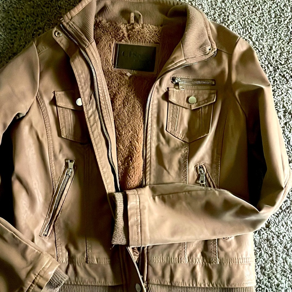 women's leather jacket Size S/CH used in perfect condition
